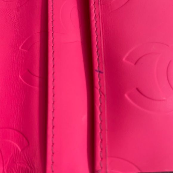 Black quilted Chanel Ligne wallet - Picture 6 of 11